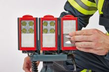 osvětlovací přenosný systém RLS 2000 Rosenbauer (2)